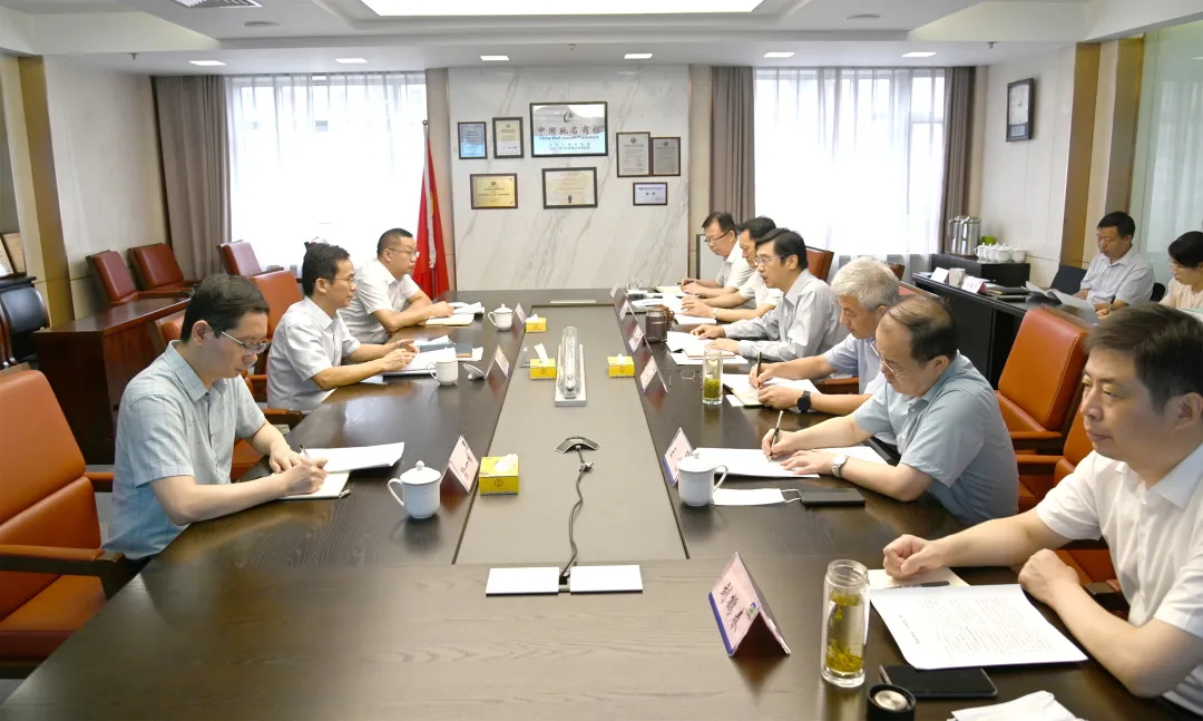 省國資委紀(jì)檢監(jiān)察組組長陳金池督導(dǎo)檢查蘇鹽集團安全生產(chǎn)和疫情防控工作 省國資委紀(jì)檢監(jiān)察組組長陳金池督導(dǎo)檢查蘇鹽集團安全生產(chǎn)和疫情防控工作