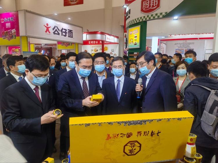 蘇鹽集團(tuán)淮鹽產(chǎn)品精彩亮相2021第四屆中國(guó)(淮安)國(guó)際食品博覽會(huì) 蘇鹽集團(tuán)淮鹽產(chǎn)品精彩亮相2021第四屆中國(guó)(淮安)國(guó)際食品博覽會(huì)