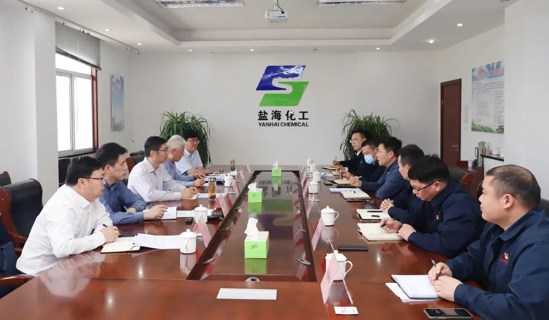 集團黨委書記 董事長章朝陽赴鹽?;す?、瑞泰鹽業(yè)公司調研 集團黨委書記 董事長章朝陽赴鹽?;す?、瑞泰鹽業(yè)公司調研